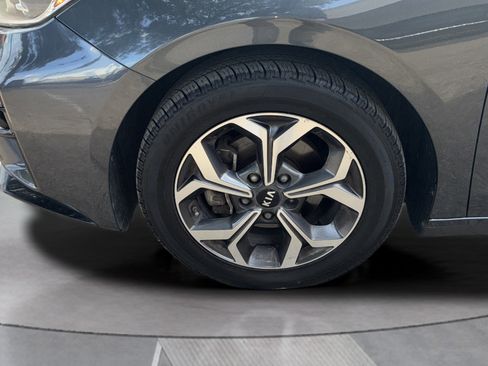 Used 2021 Kia Forte LXS FWD image 40