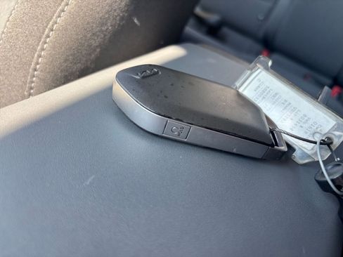 Used 2025 Kia K4 LXS image 23