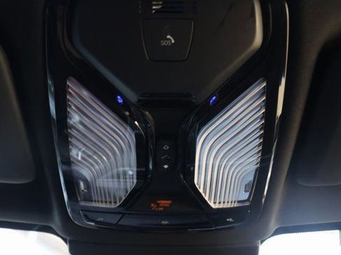 Used 2025 BMW X5 xDrive40i w/ Climate Comfort Package image 26