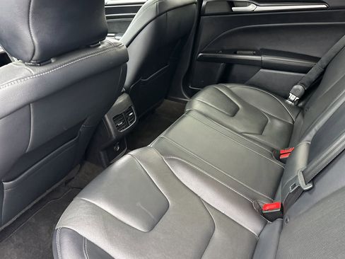 Used 2019 Ford Fusion Energi Titanium image 11