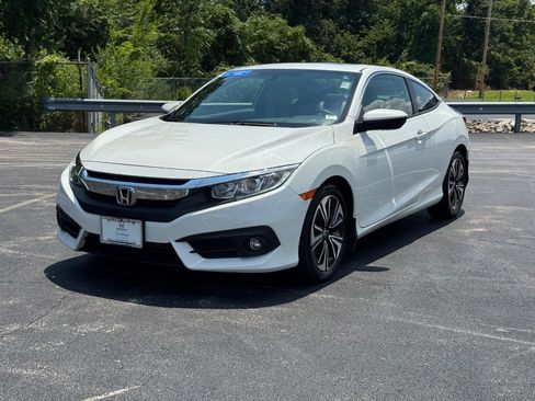 Certified 2018 Honda Civic EX-T image 9