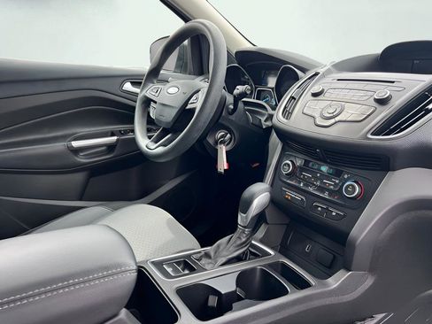 Used 2018 Ford Escape SE image 31