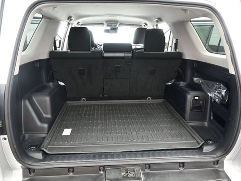 Used 2022 Toyota 4Runner SR5 RWD image 15