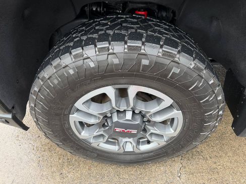 Used 2023 GMC Sierra 3500 AT4 w/ Gooseneck/5TH Wheel Package AWD/4WD image 18