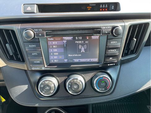 Used 2018 Toyota RAV4 LE w/ All Weather Liner Package AWD/4WD image 18