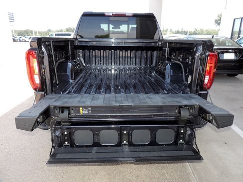 Certified 2023 GMC Sierra 1500 SLT RWD image 20
