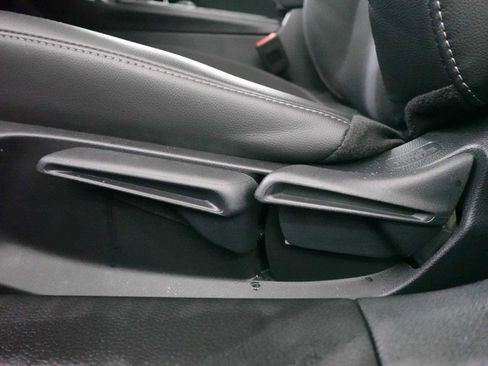 Used 2025 Honda Civic Sport image 14