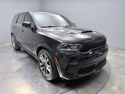 Used 2022 Dodge Durango R/T w/ Tow 'N Go Package AWD/4WD image 3