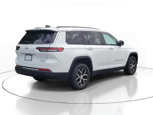 Used 2024 Jeep Grand Cherokee L Limited w/ Luxury Tech Group II RWD image 6