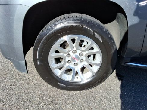 Used 2018 GMC Yukon SLT w/ Open Road Package image 10