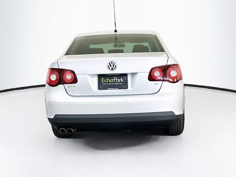 Used 2009 Volkswagen Jetta S image 7