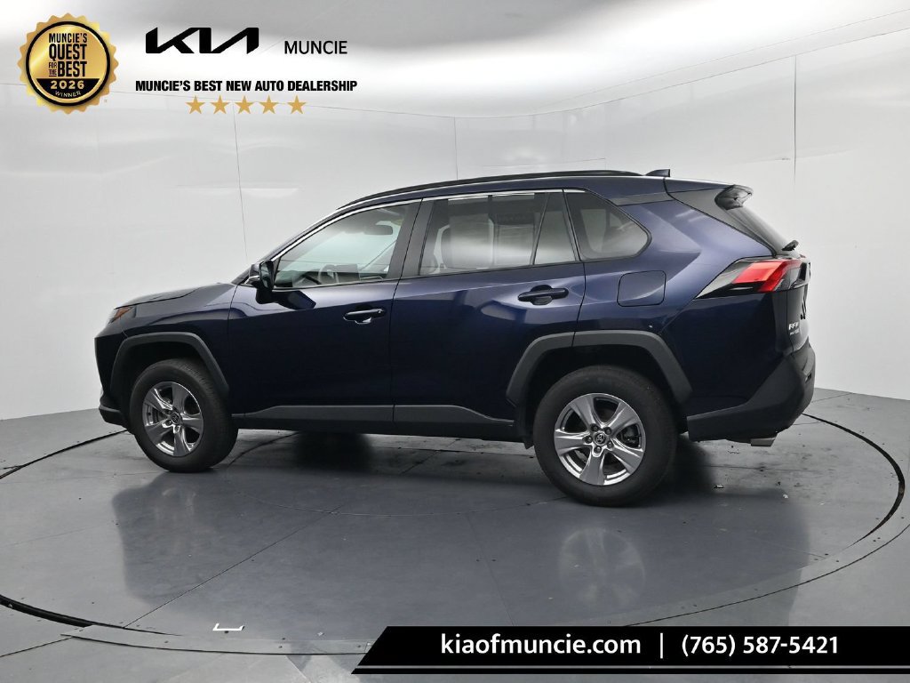 Used 2025 Toyota RAV4 XLE AWD/4WD image 5