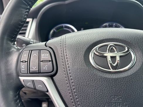 Used 2017 Toyota Highlander Limited Platinum w/ Protection Package #3 AWD/4WD image 39
