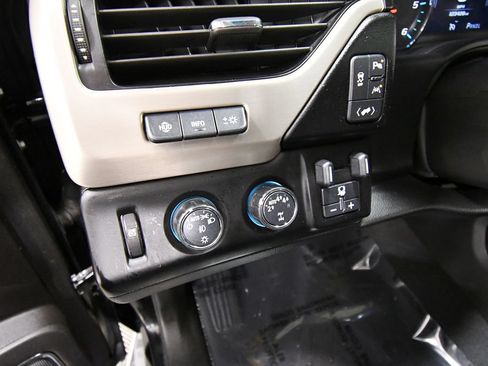 Used 2020 GMC Yukon XL Denali w/ Open Road Package AWD/4WD image 20