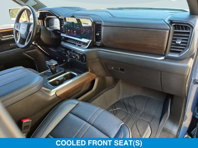 Used 2024 Chevrolet Silverado 1500 High Country w/ High Country Premium Package AWD/4WD image 35