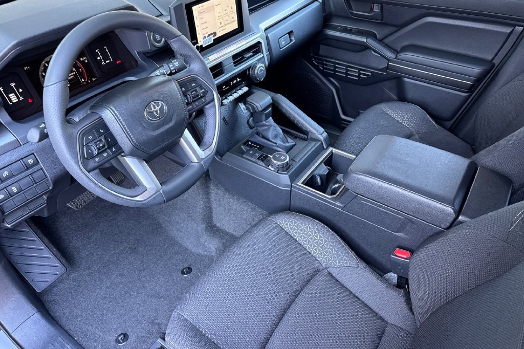 New 2026 Toyota 4Runner SR5 AWD/4WD image 7