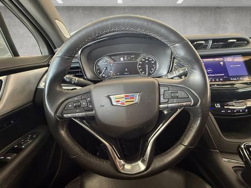 Used 2024 Cadillac XT6 Premium Luxury FWD image 21