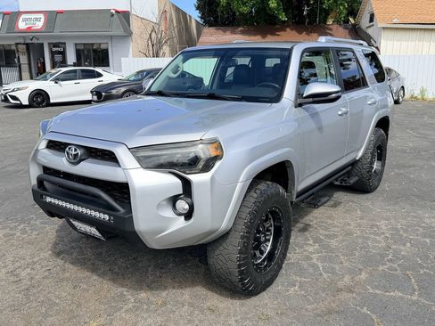 Used 2015 Toyota 4Runner SR5 Premium AWD/4WD image 4