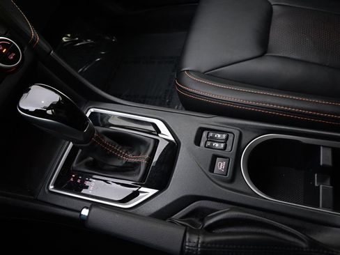 Certified 2023 Subaru Crosstrek 2.5i Limited w/ Moonroof Package image 33