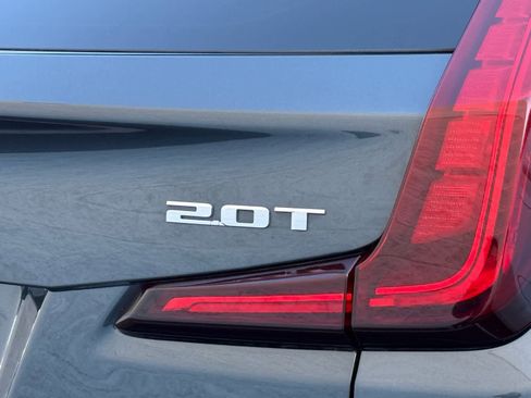 Used 2019 Cadillac XT4 Luxury image 19