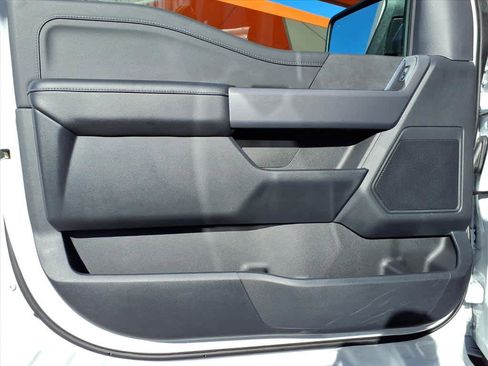 Used 2025 Ford F150 XLT w/ Equipment Group 301A Standard image 17