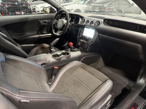 Used 2018 Ford Mustang Shelby GT350 w/ Convenience Package RWD image 14