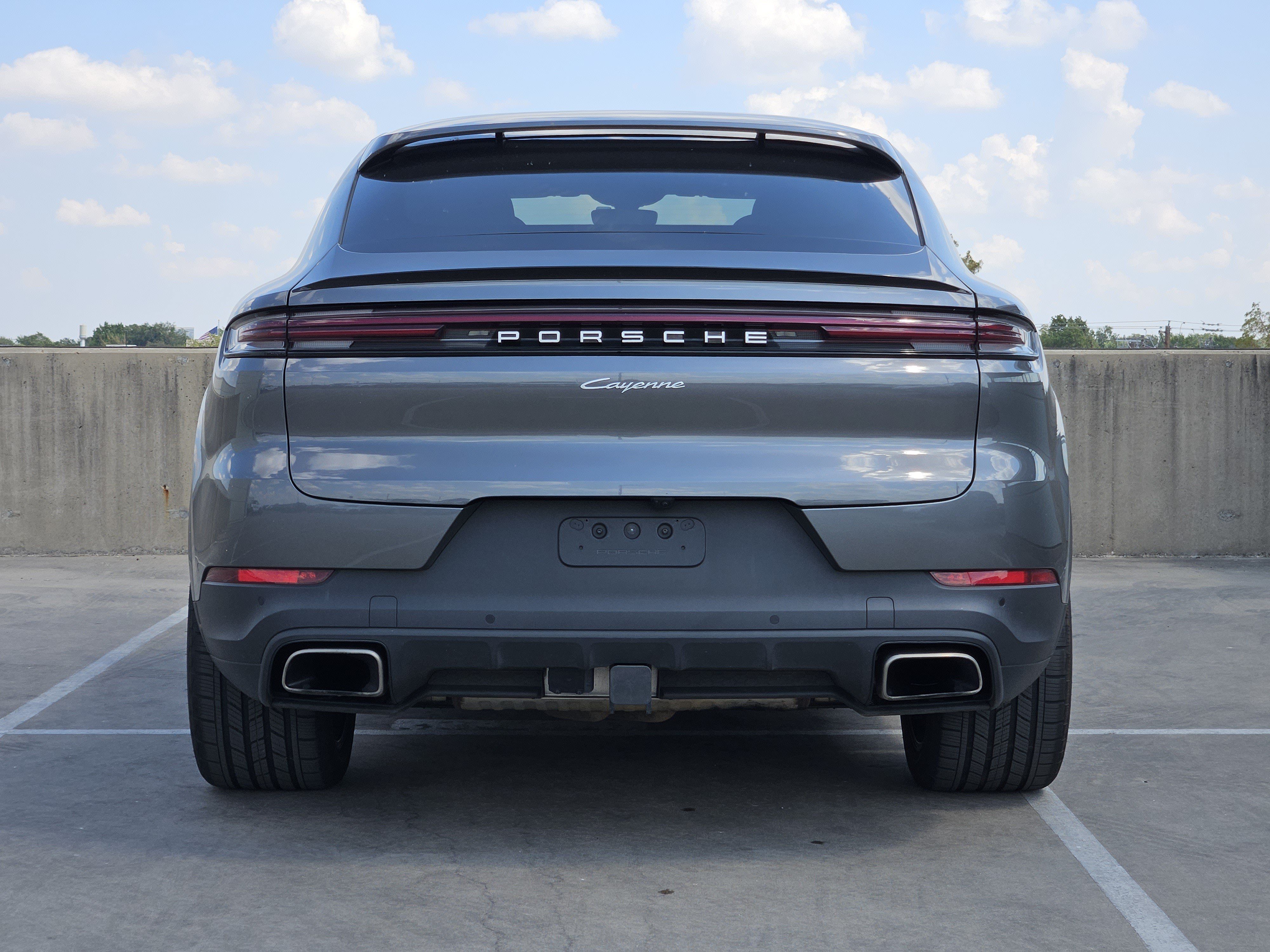 Certified 2024 Porsche Cayenne Coupe AWD/4WD image 7