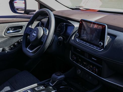 Used 2023 Nissan Rogue SV image 20