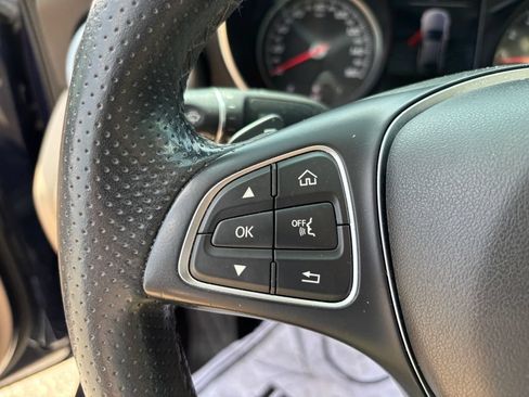 Used 2018 Mercedes-Benz C 300 Sedan image 7