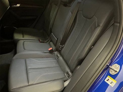 Used 2024 Audi Q5 2.0T Premium w/ Convenience Package image 29