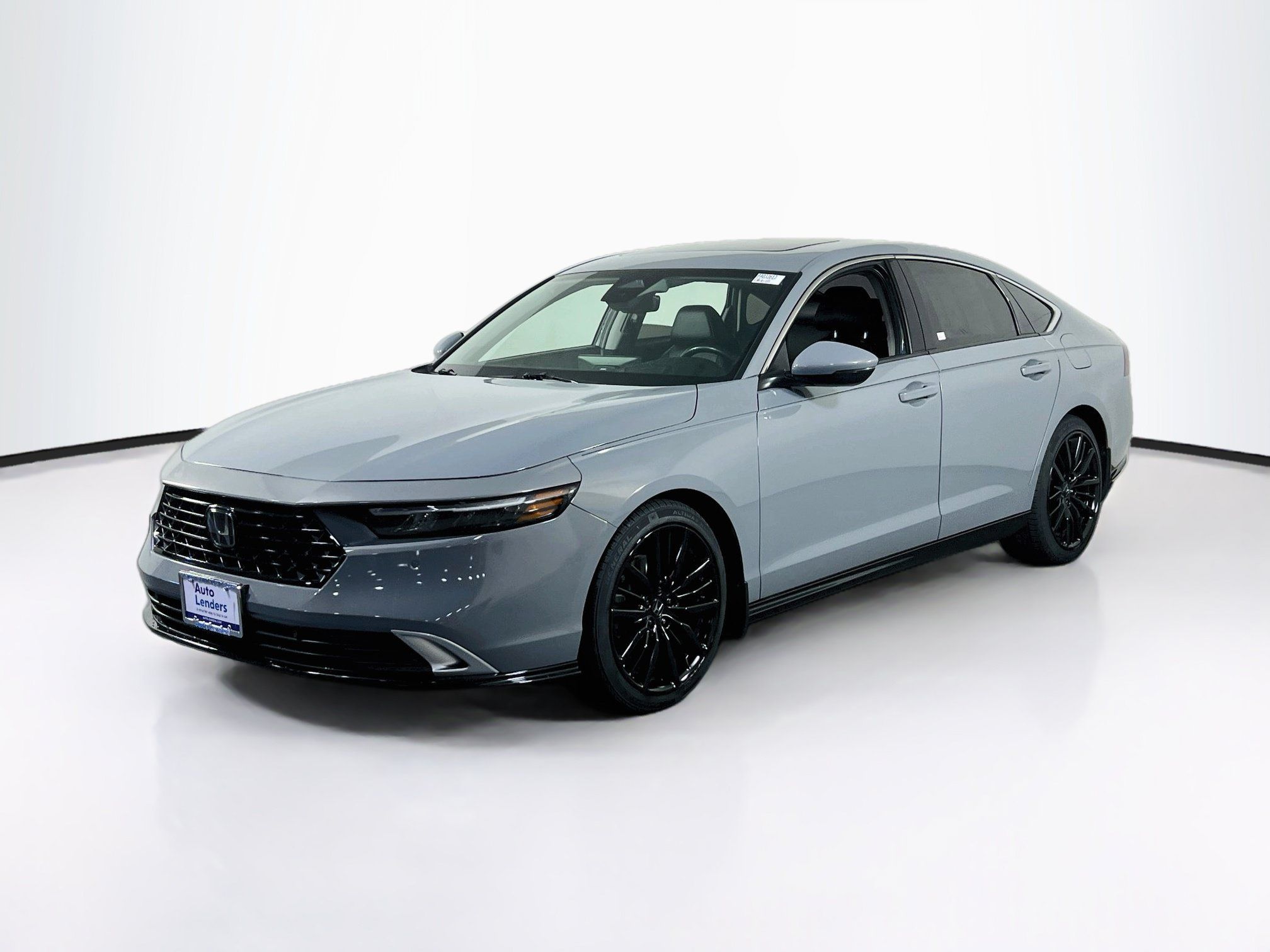 Used 2023 Honda Accord Touring image 1