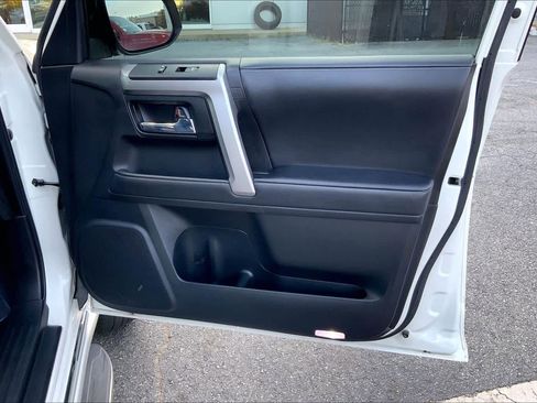 Used 2023 Toyota 4Runner Limited image 22