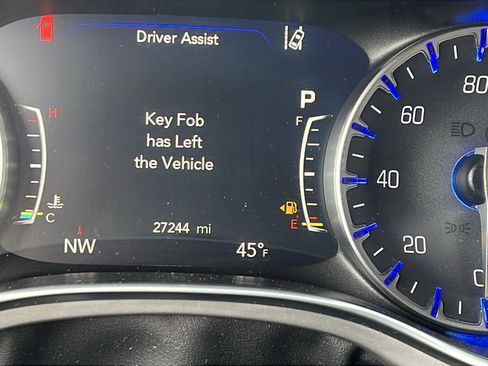 Used 2024 Chrysler Pacifica Pinnacle image 31