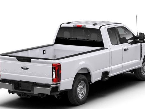 New 2026 Ford F250 XL w/ XL Chrome Package image 3