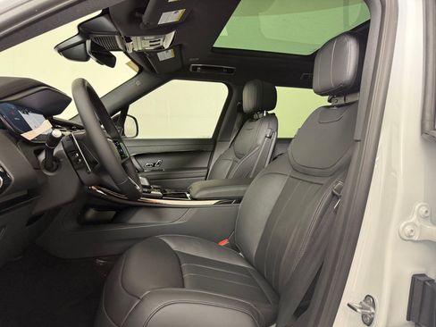 New 2026 Land Rover Range Rover Sport SE AWD/4WD image 4