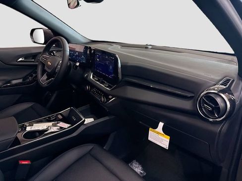 New 2026 Chevrolet Equinox LT w/ Convenience Package II image 29