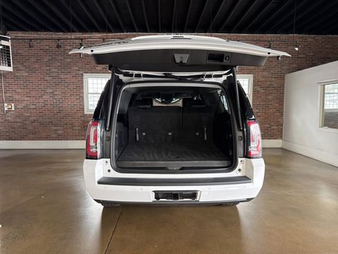 Used 2020 GMC Yukon XL SLE w/ SLE Value Package image 38
