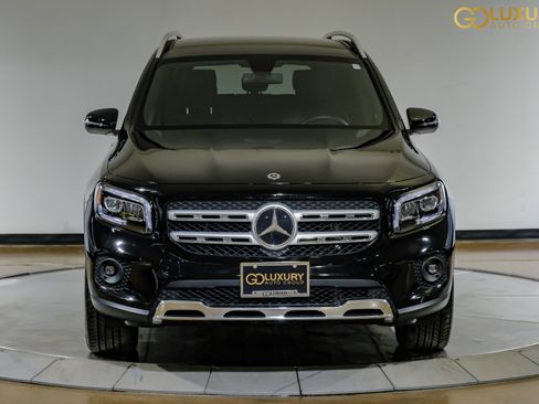 Used 2023 Mercedes-Benz GLB 250 4MATIC w/ Premium Package image 7