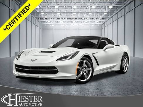 Used 2017 Chevrolet Corvette Stingray Coupe w/ 1LT RWD image 1