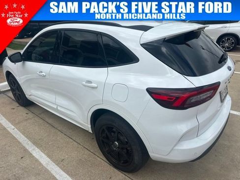 Used 2023 Ford Escape ST-Line w/ Tech Pack #1 AWD/4WD image 8