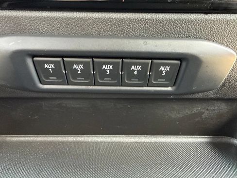 Used 2025 Chevrolet Silverado 3500 LT AWD/4WD image 21