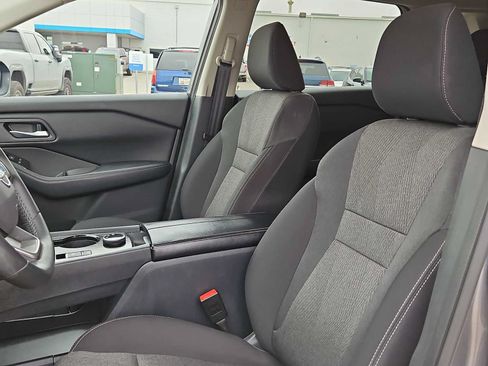 Used 2025 Nissan Rogue SV AWD/4WD image 15