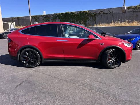 Used 2021 Tesla Model X Performance image 11