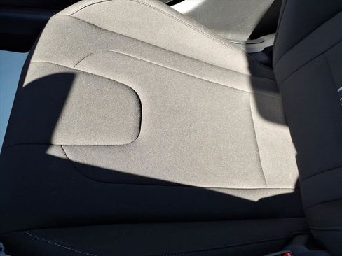 Used 2025 Hyundai Elantra Sport image 23