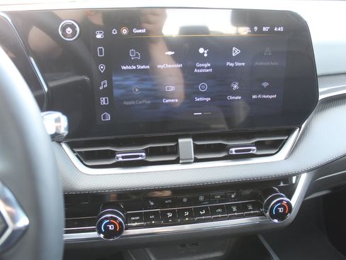 New 2026 Chevrolet Equinox LT w/ Convenience Package II AWD/4WD image 13