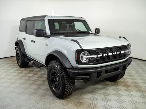 Used 2024 Ford Bronco Wildtrak AWD/4WD image 25