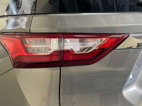 Used 2018 Chevrolet Traverse LT AWD/4WD image 45