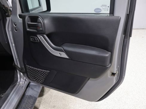 Used 2014 Jeep Wrangler Sahara w/ Connectivity Group AWD/4WD image 18