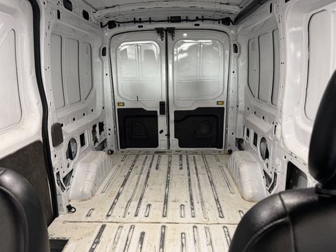 Used 2023 Ford Transit 250 Medium Roof RWD image 22