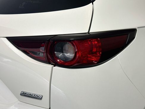 Used 2018 MAZDA CX-5 Touring w/ Preferred Equipment Package FWD image 34